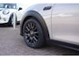 MINI Cooper 5-Deurs 1.5 Business Edition Automaat | Airco | Navigatie | PDC | Vol opties | Inruil mogelijk