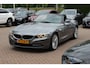 BMW Z4 Roadster sDrive23i Introduction / NL Auto! / Windscherm / Leder / Navigatie / 17'' / Parkeerhulp V+A / Stoelverwarming / Bluetooth / Stoelverwarming / Xenon / Cruise Control