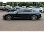 Porsche Taycan 4S Performance 84 kWh / SoH 93,3% / 1e Eign. / NL Auto / Panoramadak / 360Camera / Achterasbesturing / Burmester / Luchtvering / Keyless / 21'' / Sportdesign+Chrono / Stoel+Stuurverwarming / Dodehoek / DAB / Porsc