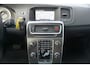 Volvo S60 1.6 T4 Momentum AUTOMAAT - Climate / Navi / Cruise / Parkeers. / Trekhaak / Lm velgen / NAP