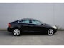 Volvo S60 1.6 T4 Momentum AUTOMAAT - Climate / Navi / Cruise / Parkeers. / Trekhaak / Lm velgen / NAP