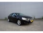 Volvo S60 1.6 T4 Momentum AUTOMAAT - Climate / Navi / Cruise / Parkeers. / Trekhaak / Lm velgen / NAP