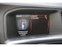 Volvo S60 1.6 T4 Momentum AUTOMAAT - Climate / Navi / Cruise / Parkeers. / Trekhaak / Lm velgen / NAP