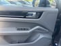 Porsche Cayenne Coupé 3.0 E-Hybrid / Trekhaak / Panoramadak / 360Camera / Achterasbesturing / Luchtvering / Sportchrono / 21'' / Leder / CarPlay / Stoelverwarming / Dodehoek / DAB / Cruise Control Adaptief