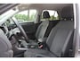 Volkswagen T-Roc 1.5 TSI R-Line Business / Trekhaak / Camera / CarPlay / Keyless / Getint glas / 17'' / Stoelverwarming / Virtual Cockpit / DAB / ACC