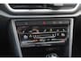 Volkswagen T-Roc 1.5 TSI R-Line Business / Trekhaak / Camera / CarPlay / Keyless / Getint glas / 17'' / Stoelverwarming / Virtual Cockpit / DAB / ACC