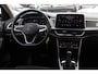 Volkswagen T-Roc 1.5 TSI R-Line Business / Trekhaak / Camera / CarPlay / Keyless / Getint glas / 17'' / Stoelverwarming / Virtual Cockpit / DAB / ACC