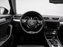 Skoda Superb Combi 1.4 TSI DSG Aut. iV Business Edition Plus Trekhaak Camera Navi Carplay DCC Stoelverwarming Verwarmbare Voorruit Cruise Control Full LED PDC VA