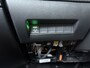 Peugeot 208 GT | Elektrische parkeerrem | Extra getinte achterste zijruiten en achterruit | Extra getinte achterste zijruiten en achterruit