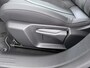 Peugeot 208 GT | Elektrische parkeerrem | Extra getinte achterste zijruiten en achterruit | Extra getinte achterste zijruiten en achterruit