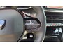 Peugeot 208 GT | Elektrische parkeerrem | Extra getinte achterste zijruiten en achterruit | Extra getinte achterste zijruiten en achterruit