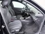 Peugeot 208 GT | Elektrische parkeerrem | Extra getinte achterste zijruiten en achterruit | Extra getinte achterste zijruiten en achterruit