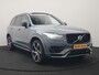 Volvo XC90 T8 Recharge AWD R-Design 7 Persoons Long Range PHEV 456pk Dealer O.H | Luchtvering | Trekhaak Af Fabriek | Panodak | 360 Camera | Adaptive Cruise | Harman / Kardon | Alcantara Sportstoelen Memory & Verwarmd | Keyless | Pilot Assist | Apple Carplay | Stuur Verwarmd | BLIS | Adaptive LED | Navigatie | Virtual | DAB | 22"L.M | Plug In Hybrid |