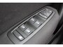 Renault Megane Hatchback TCe Aut. 1.2 *Limited* | Door Ons Onderhouden !! | Carplay | Navigatie | Keyless entry | Cruise & Climate control | PDC | Bluetooth | Privacy |