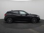 BMW 1-Serie 118i Executive Edition M Sport | 19" velgen | Sportstoelen | Sportonderstel | Shadow line | Trekhaak | Cruise | Navi | Carplay | 17" Winterwielenset | Servicecontract tot 12-01-2027/ 120.000KM |