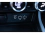 Renault Arkana 1.6 Hybrid 145 E-Tech engineered | Panoramadak | Bose Audio | Cruise Control Adaptief | Dodehoekdetectie | Keyless Entry | Elektrisch Verstelbare Voorstoelen | Stoelverwarming | Achteruitrijcamera | Parkeersensoren | Navigatie | Apple Carplay | Android Auto