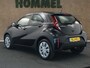 Toyota Aygo X Hybrid 115 play - NIEUW MODEL - DIRECT UIT VOORRAAD LEVERBAAR - APPLE CARPLAY/ ANDROID AUTO - CLIMATE CONTROL - ADAPTIEVE CRUISE CONTROL - 17 INCH WIELEN - LICHTSENSOR - DIGITAAL DASHBOARD - CAMERA -