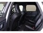 Volvo XC60 T6 Recharge AWD Plus Black Edition - Luchtvering - Panorama/schuifdak - IntelliSafe Assist & Surround - 360º Camera - Harman/Kardon audio - Adaptieve LED koplampen - Verwarmde voorstoelen, stuur & achterbank - Parkeersensoren voor & achter - Elektr. bedienb. voorstoelen met geheugen - Head up display - Draadloze tel. lader - Extra getint glas - Inklapbare trekhaak - 21' LMV