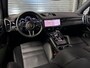 Porsche Cayenne 3.0 E-Hybrid | SOH 83% | Panorama | Bose | Luchtvering | SportDesign | 22 inch | NL Auto |