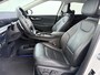 Kia EV6 Plus Long Range 77.4kWh Trekhaak Warmtepomp Leder+Ventilatie+Verwarming Camera Adap.Cruise Meridian®-Audio Stuur+Achterbankverwarming Elek.Stoelen+Memory Navi Ecc SOH 100% Elek.Achterklep Apple Carplay Android Auto Privacy Glas Pdc Lmv Led DAB 1.600KG Trekgewicht Dealeronderhouden