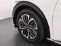Kia EV6 Plus Long Range 77.4kWh Trekhaak Leer+Ventilatie+Verwarming(+bank) Camera Adap.Cruise Warmtepomp Meridian®-Audio Stuur+Achterbankverwarming Elek.Stoelen+Memory Navi Ecc PDC-v+a SOH 100% Elek.Achterklep Apple Carplay Android Privacy Glas Pdc Lmv Led DAB 1.600KG Trekgewicht Dealeronderhouden
