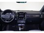 Volvo XC40 T5 Recharge Ultimate Dark - IntelliSafe Assist & Surround - 360º Camera - Harman/Kardon audio - Verwarmde voorstoelen & stuur - Parkeersensoren voor & achter - Elektr. bedienb. voorstoelen met geheugen links - Draadloze tel. lader - Extra getint glas - 19' LMV