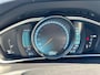 Volvo V40 1.6 T4 Cross Country Momentum '' Trekhaak - Keyless - Camera ''