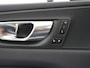 Volvo XC60 2.0 Recharge T6 AWD R-Design | Panoramadak | Elek. stoelen met Geheugen | HUD | Navigatie | Stoelverwarming | 360° Camera | DAB | Apple Carplay/Android Auto | LED | Cruise Control Adaptief |