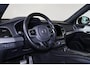 Volvo XC90 T8 Recharge AWD R-Design - Panorama/schuifdak - IntelliSafe Assist & Surround - 360º Camera - Harman/Kardon audio - Adaptieve LED koplampen - Verwarmde voorstoelen, stuur & achterbank - Parkeersensoren voor & achter - Elektr. bedienb. voorstoelen met geheugen - Draadloze tel. lader - Extra getint glas - Inklapbare trekhaak - 20' LMV