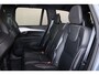 Volvo XC90 T8 Recharge AWD R-Design - Panorama/schuifdak - IntelliSafe Assist & Surround - 360º Camera - Harman/Kardon audio - Adaptieve LED koplampen - Verwarmde voorstoelen, stuur & achterbank - Parkeersensoren voor & achter - Elektr. bedienb. voorstoelen met geheugen - Draadloze tel. lader - Extra getint glas - Inklapbare trekhaak - 20' LMV