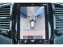 Volvo XC90 T8 Recharge AWD R-Design - Panorama/schuifdak - IntelliSafe Assist & Surround - 360º Camera - Harman/Kardon audio - Adaptieve LED koplampen - Verwarmde voorstoelen, stuur & achterbank - Parkeersensoren voor & achter - Elektr. bedienb. voorstoelen met geheugen - Draadloze tel. lader - Extra getint glas - Inklapbare trekhaak - 20' LMV
