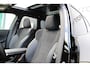 BMW X1 XDRIVE 30e M SPORT PRO | PANO | TREKHAAK | HARMAN KARDON | HEAD UP | 360 CAMERA | 19"| CARPLAY | SFEERVERLICHTING | ACC |