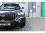 BMW X1 XDRIVE 30e M SPORT PRO | PANO | TREKHAAK | HARMAN KARDON | HEAD UP | 360 CAMERA | 19"| CARPLAY | SFEERVERLICHTING | ACC |