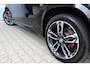 BMW X1 XDRIVE 30e M SPORT PRO | PANO | TREKHAAK | HARMAN KARDON | HEAD UP | 360 CAMERA | 19"| CARPLAY | SFEERVERLICHTING | ACC |