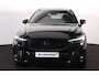 Volvo XC60 T8 Recharge AWD Ultra Black Edition Exec - Luchtvering - Panorama/schuifdak - IntelliSafe Assist & Surround - 360º Camera - Bowers & Wilkins audio - Adaptieve LED koplampen - Verwarmde voorstoelen, stuur & achterbank - Parkeersensoren voor & achter - Elektr. bedienb. voorstoelen met geheugen - Head up display - Draadloze tel. lader - Extra getint glas - 21' LMV