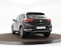 Volkswagen T-Roc 1.5 TSI 150pk DSG Style · Panoramadak · Camera · Elek. Achterklep · Dodehoeksensor · Stoelverwarming · Apple/Android Car Play ·