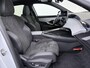 Peugeot E-3008 GT Avantage 210 73 kWh | Accu 99% | Panoramisch schuifdak | Alcantara bekleding |Elektrisch verstelbare stoelen | Navigatie | Drive assist 360 pack | Apple Carplay en Andoird auto