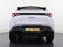 Peugeot E-3008 GT Avantage 210 73 kWh | Accu 99% | Panoramisch schuifdak | Alcantara bekleding |Elektrisch verstelbare stoelen | Navigatie | Drive assist 360 pack | Apple Carplay en Andoird auto