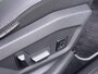 Peugeot E-3008 GT Avantage 210 73 kWh | Accu 99% | Panoramisch schuifdak | Alcantara bekleding |Elektrisch verstelbare stoelen | Navigatie | Drive assist 360 pack | Apple Carplay en Andoird auto