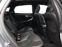 Volvo V40 T3 152PK Polar+ Sport / Trekhaak / Panoramisch Dak / DAB+ / Verwarmbare Voorruit / Leder/Nubuck / Verwarmbare Voorstoelen / Harman Kardon / Volvo Guard Alarm /