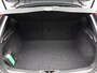 Volvo V40 T3 152PK Polar+ Sport / Trekhaak / Panoramisch Dak / DAB+ / Verwarmbare Voorruit / Leder/Nubuck / Verwarmbare Voorstoelen / Harman Kardon / Volvo Guard Alarm /