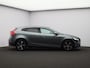 Volvo V40 T3 152PK Polar+ Sport / Trekhaak / Panoramisch Dak / DAB+ / Verwarmbare Voorruit / Leder/Nubuck / Verwarmbare Voorstoelen / Harman Kardon / Volvo Guard Alarm /
