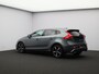 Volvo V40 T3 152PK Polar+ Sport / Trekhaak / Panoramisch Dak / DAB+ / Verwarmbare Voorruit / Leder/Nubuck / Verwarmbare Voorstoelen / Harman Kardon / Volvo Guard Alarm /