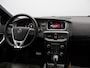 Volvo V40 T3 152PK Polar+ Sport / Trekhaak / Panoramisch Dak / DAB+ / Verwarmbare Voorruit / Leder/Nubuck / Verwarmbare Voorstoelen / Harman Kardon / Volvo Guard Alarm /