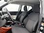 Suzuki Ignis 1.2 Smart Hybrid Stijl | BTW voertuig | Stoelverwarming | Climate Control | achteruitrijcamera | Navigatie | Apple CarPlay/Android Auto | Cruise Control | Bluetooth |
