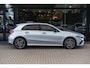 Mercedes-Benz A-klasse 250e Business Solution AMG | Panoramaschuifdak  | Night pakket | Achteruitrijcamera | Stoelverwarming | MULTIBEAM LED |