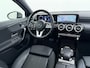 Mercedes-Benz A-klasse 180 Business Solution Luxury | Panoramadak| Memorypakket | Zwart leder | Sfeerverlichting