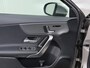 Mercedes-Benz A-klasse 180 Business Solution Luxury | Panoramadak| Memorypakket | Zwart leder | Sfeerverlichting