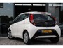 Toyota Aygo 1.0 VVT-i x-play, Led, Parkeercamera, speed limiter.