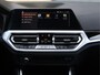 BMW 3-Serie Touring 320i Sportline Keyless | Camera | Carplay | M Sport stuurwiel | Sfeerverlichting